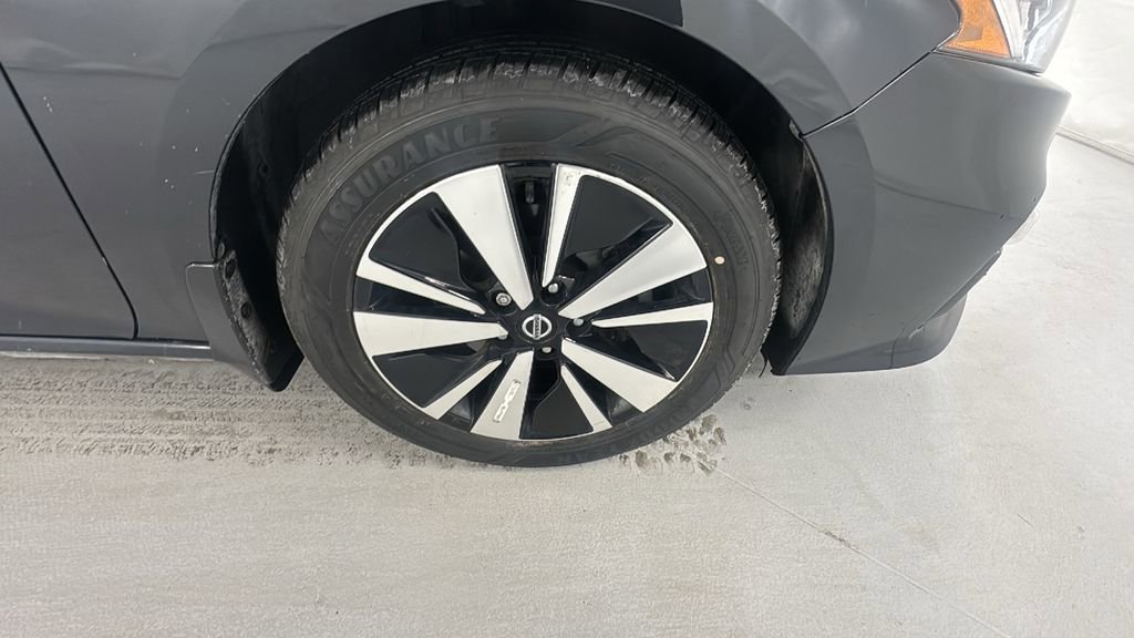 Used 2020 Nissan Altima 2.5 SV image 9