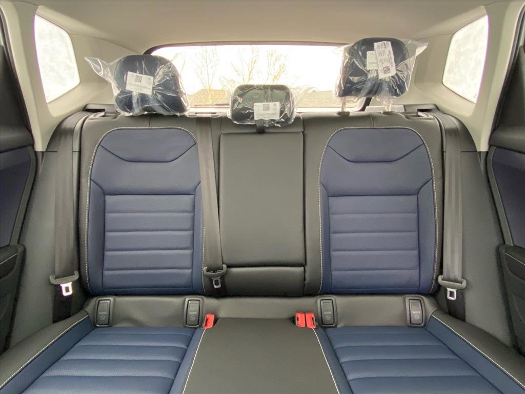 New 2026 Volkswagen Taos SEL AWD/4WD image 10