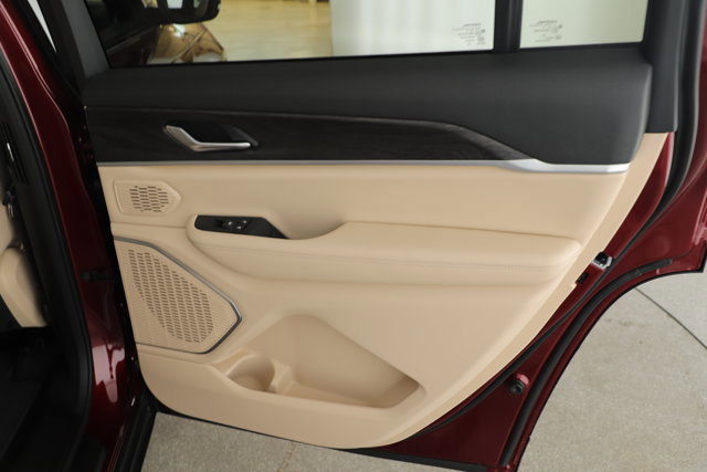 New 2026 Jeep Grand Cherokee L Limited image 18