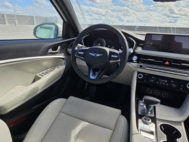 Used 2025 Genesis G70 2.5T RWD image 10