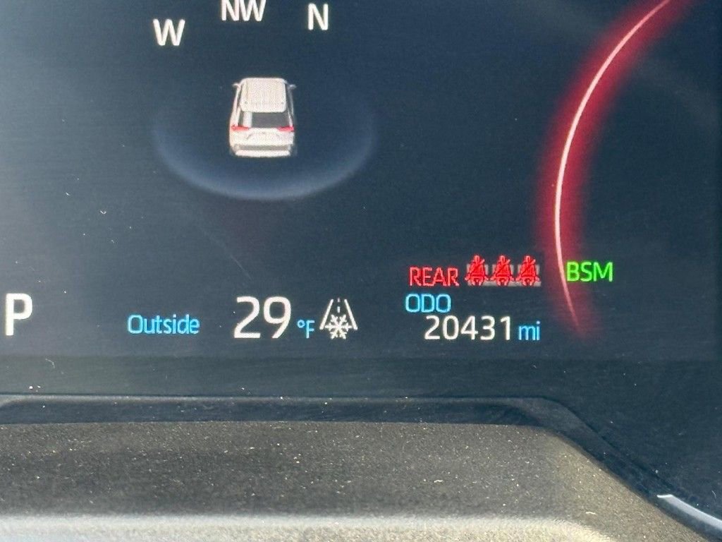 Used 2025 Toyota RAV4 XLE image 20