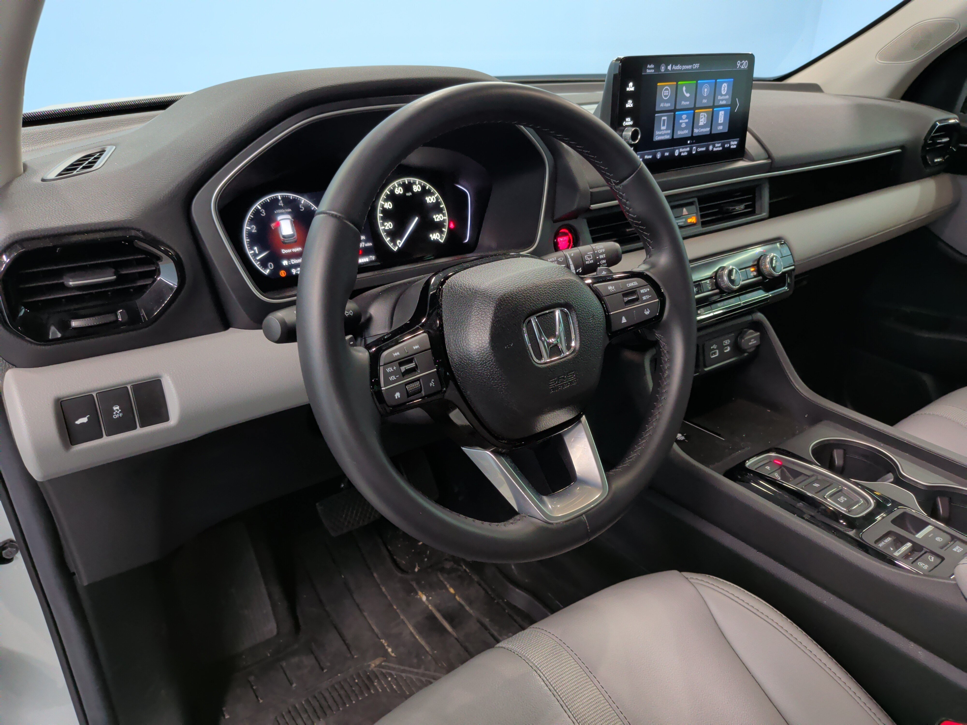 Used 2025 Honda Pilot EX-L image 16