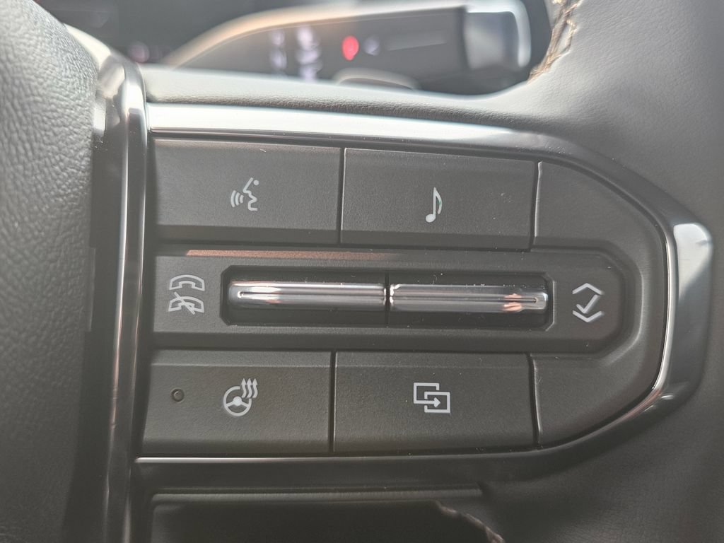 Certified 2026 GMC Yukon AT4 AWD/4WD image 37