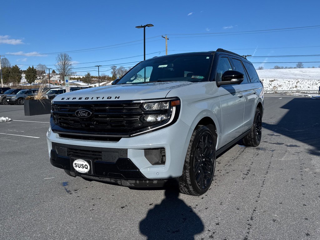 New 2026 Ford Expedition Platinum w/ Stealth Performance Package image 17