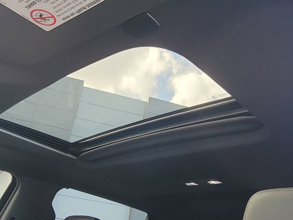 Used 2022 Chevrolet Silverado 3500 High Country AWD/4WD image 28