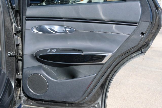 Used 2025 Genesis GV70 2.5T image 17