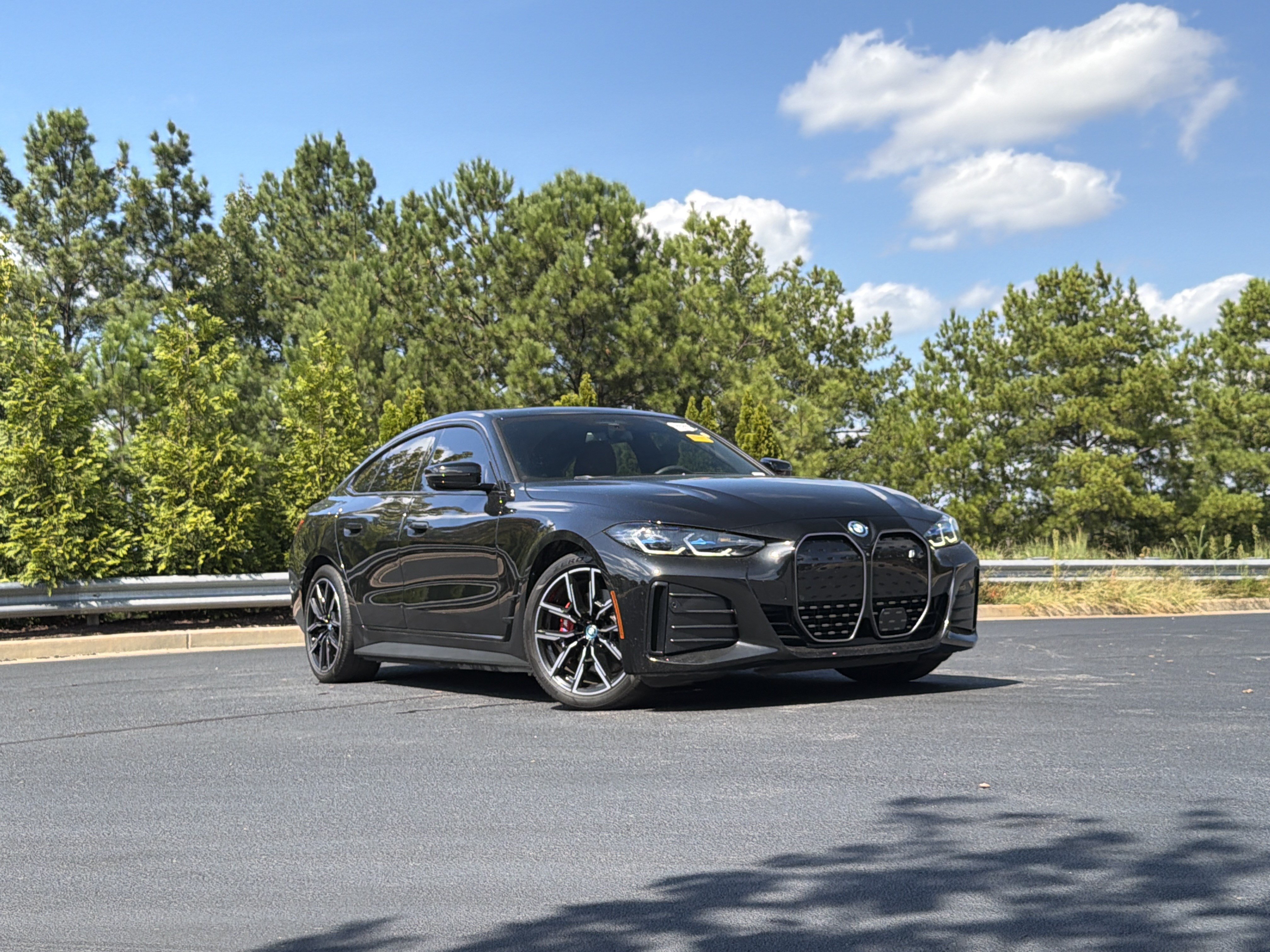 Used 2023 BMW i4 eDrive40 w/ M Sport Package RWD video 2