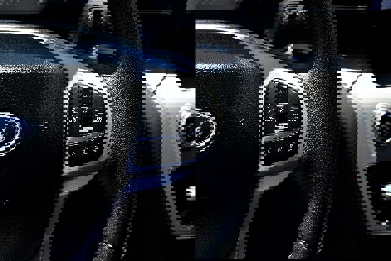 Used 2024 Ford Explorer XLT w/ Equipment Group 202A image 24