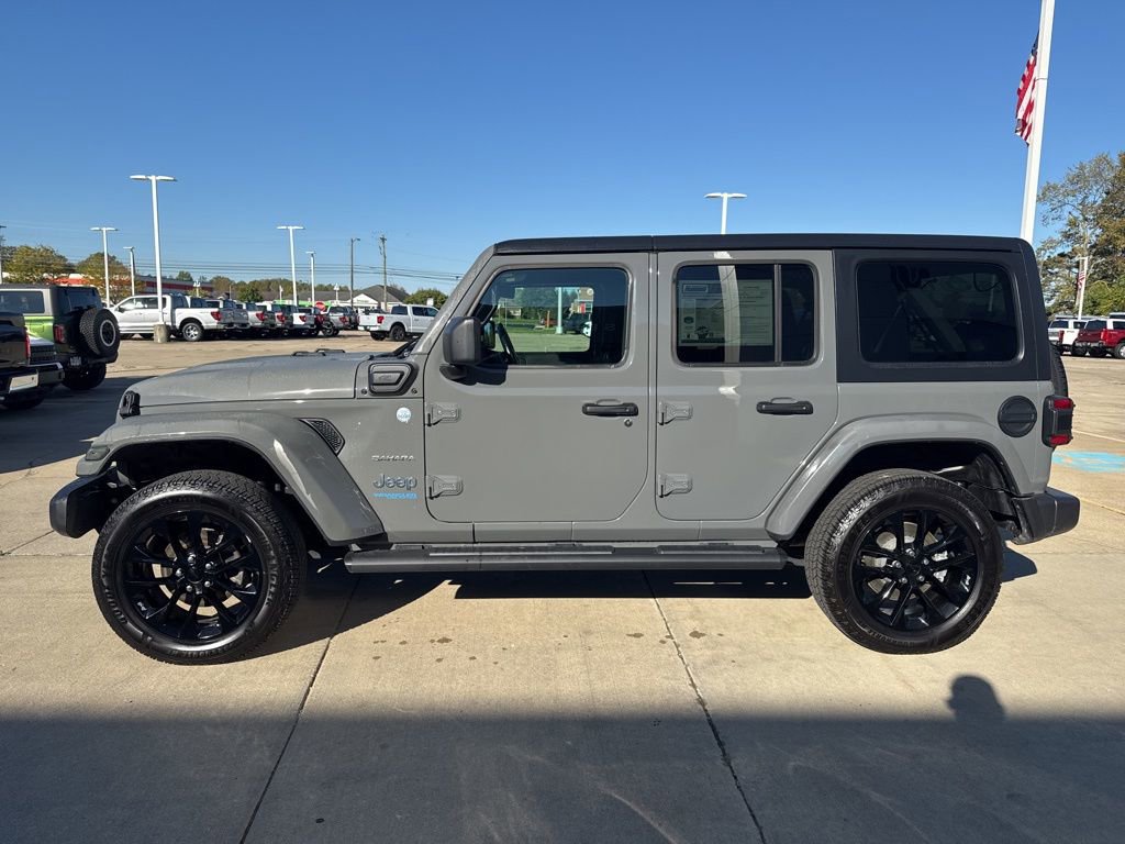 Used 2021 Jeep Wrangler Unlimited Sahara w/ Cold Weather Group image 4