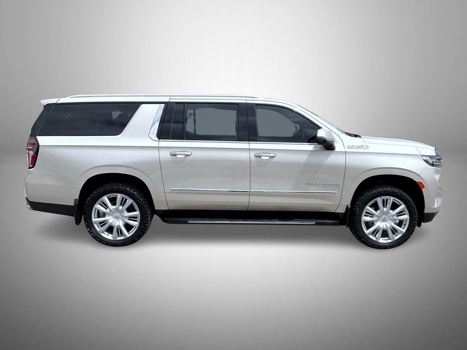 Used 2021 Chevrolet Suburban High Country AWD/4WD image 4