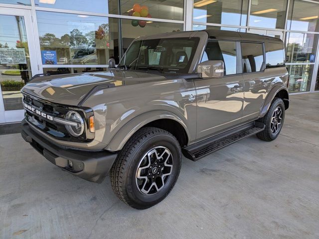 New 2025 Ford Bronco Outer Banks image 8