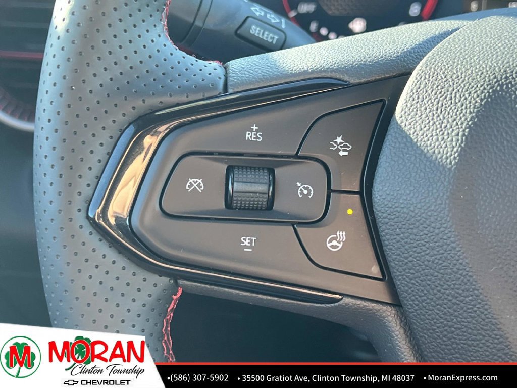 Certified 2024 Chevrolet Trax RS w/ Driver Confidence Package FWD image 25