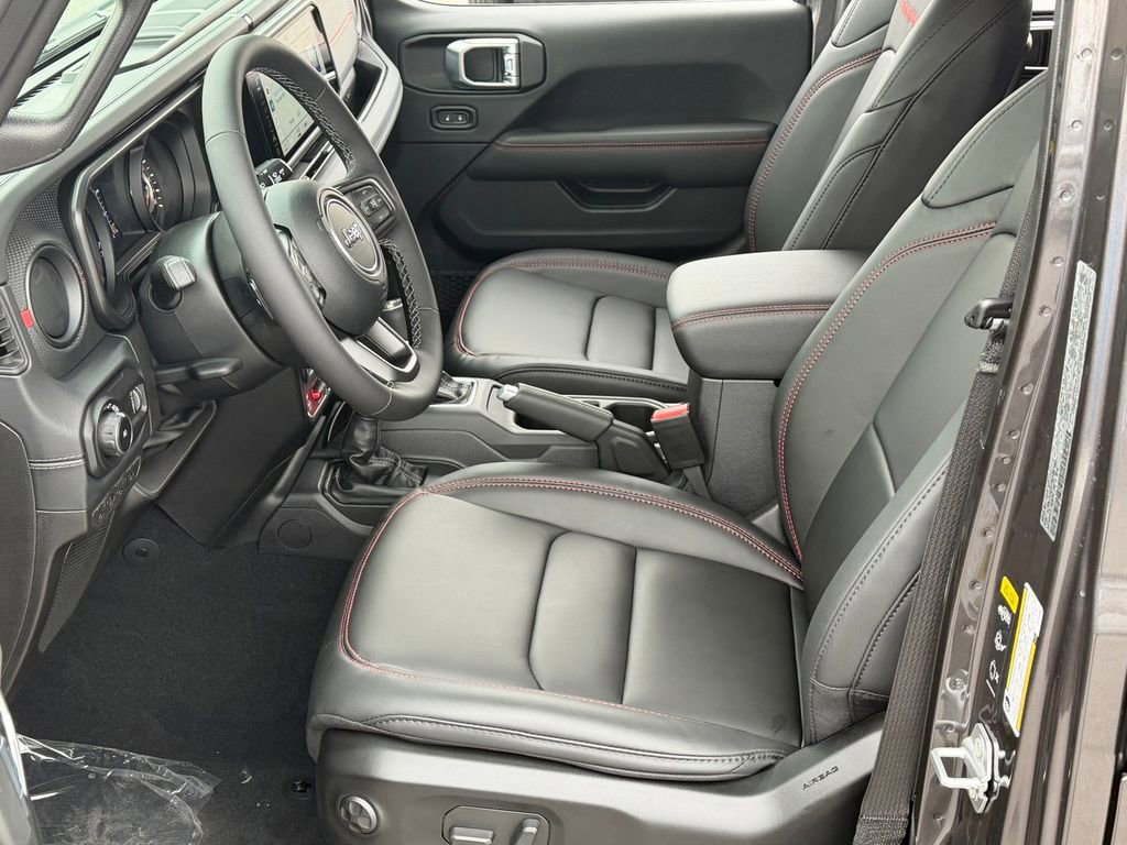 New 2026 Jeep Wrangler Unlimited Rubicon w/ Xtreme 35 Tire Package image 19