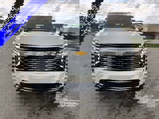 New 2025 Chevrolet Suburban Premier image 8