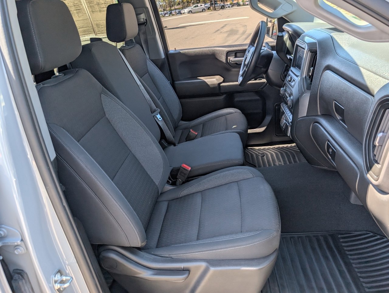 Used 2024 Chevrolet Silverado 1500 Custom w/ Turbomax Blackout Package image 8