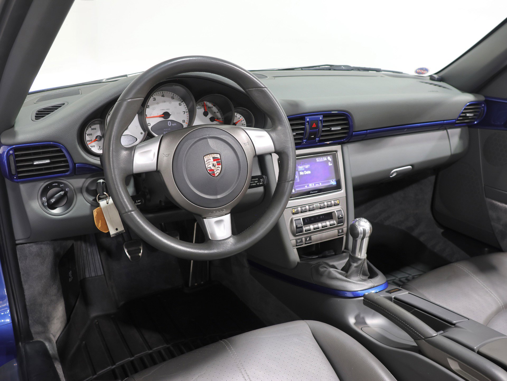 Used 2007 Porsche 911 Carrera S RWD image 4