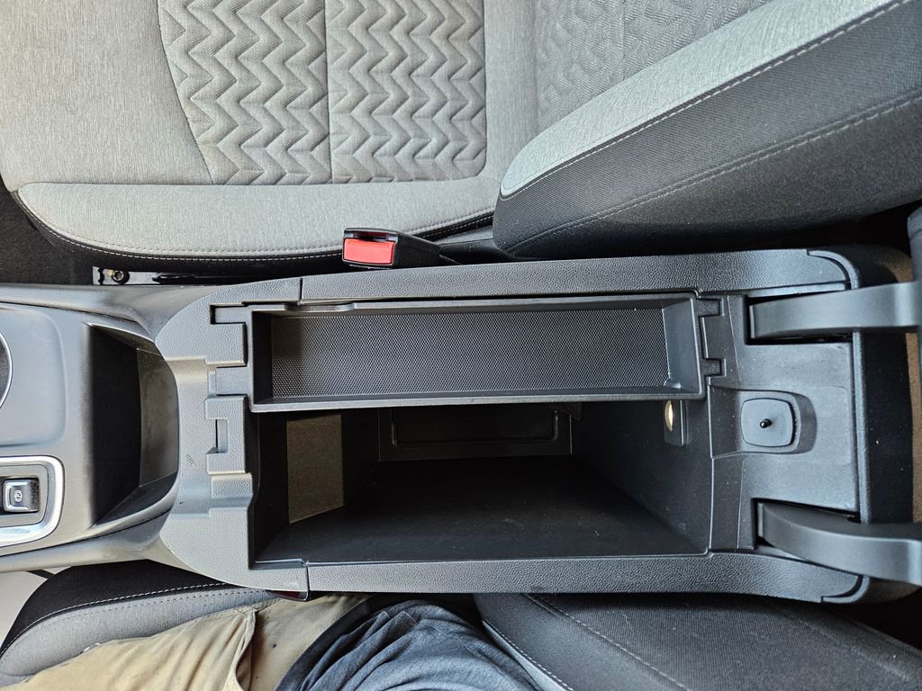 Used 2023 Chevrolet Equinox LT image 19