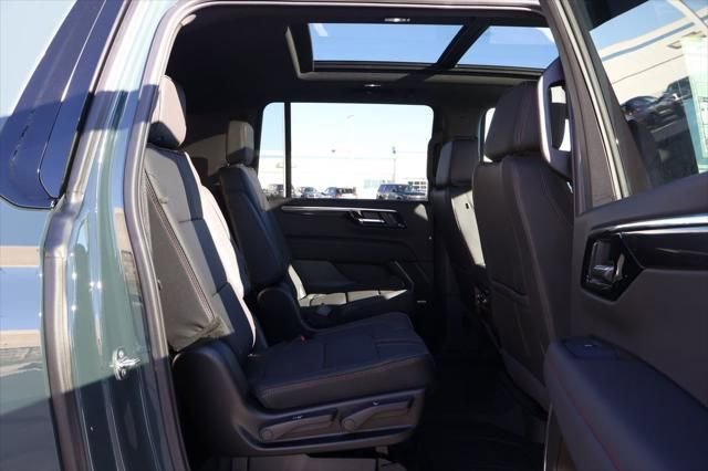 New 2026 Chevrolet Suburban RST image 41