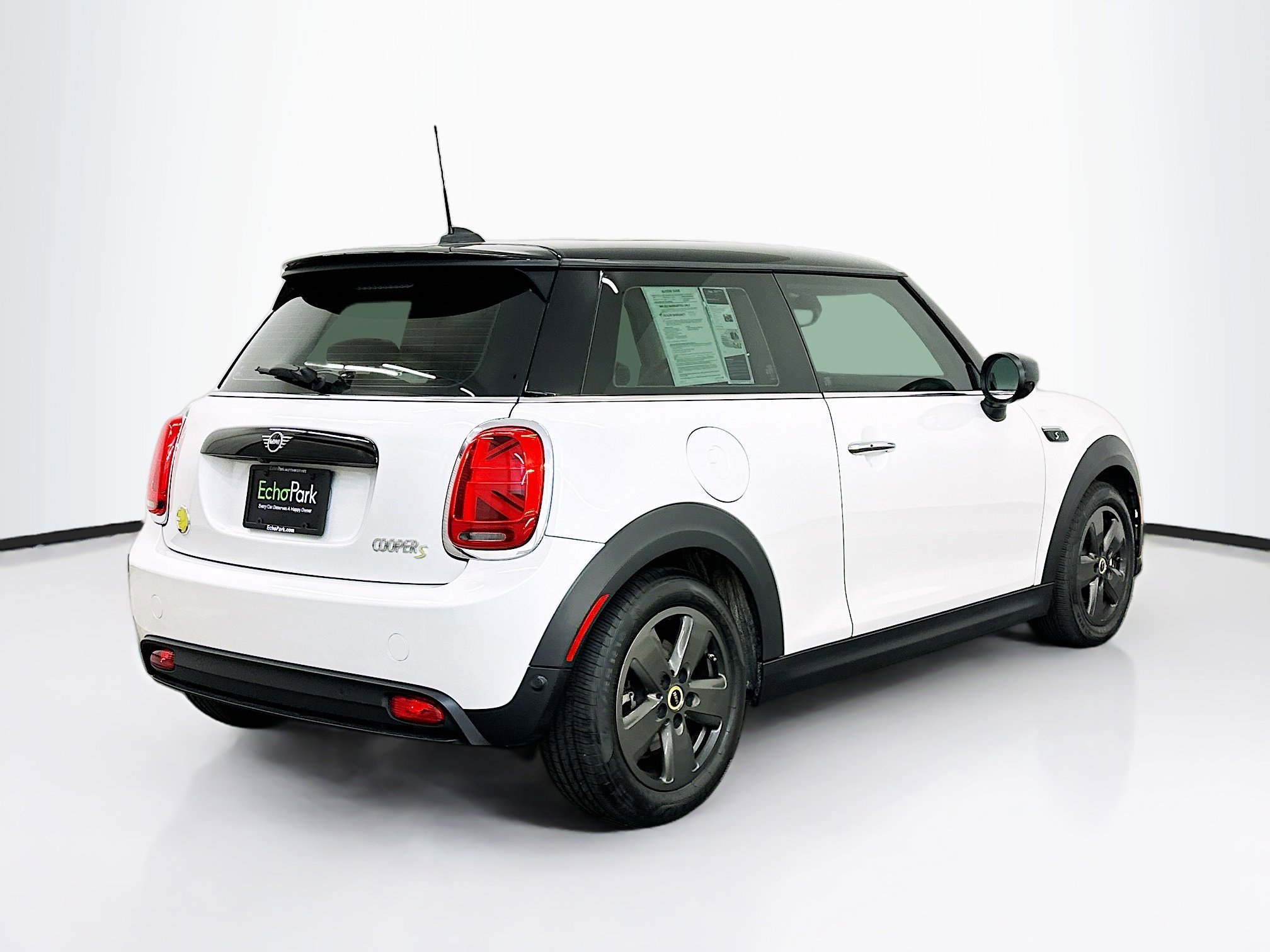 Used 2024 MINI Cooper SE image 9