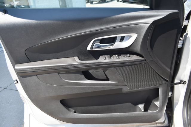 Used 2017 Chevrolet Equinox LS FWD image 17