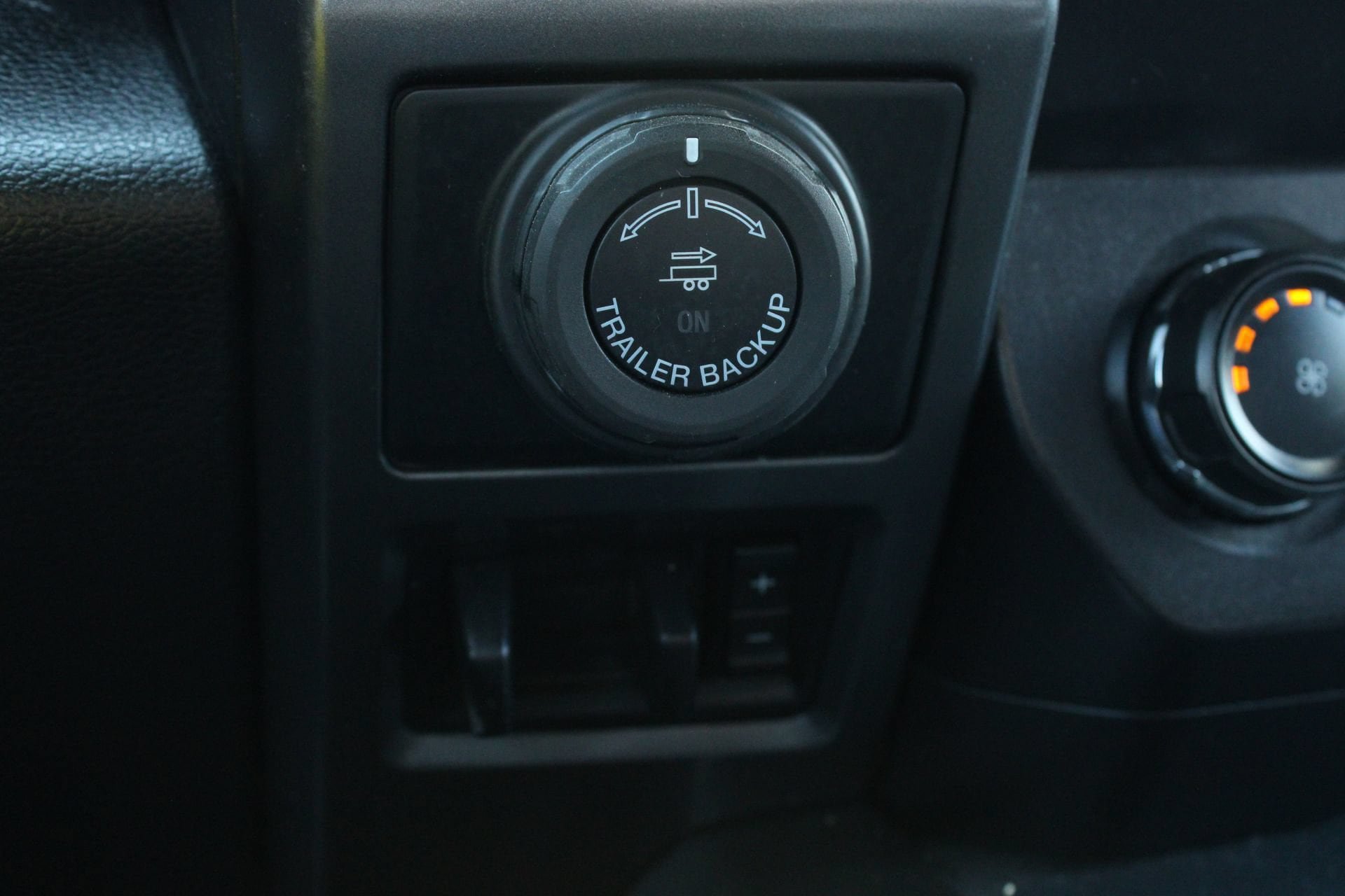 Used 2019 Ford F150 XLT w/ Equipment Group 302A Luxury AWD/4WD image 50