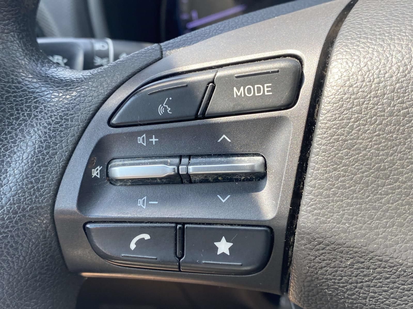 Used 2023 Hyundai Kona SEL FWD image 25