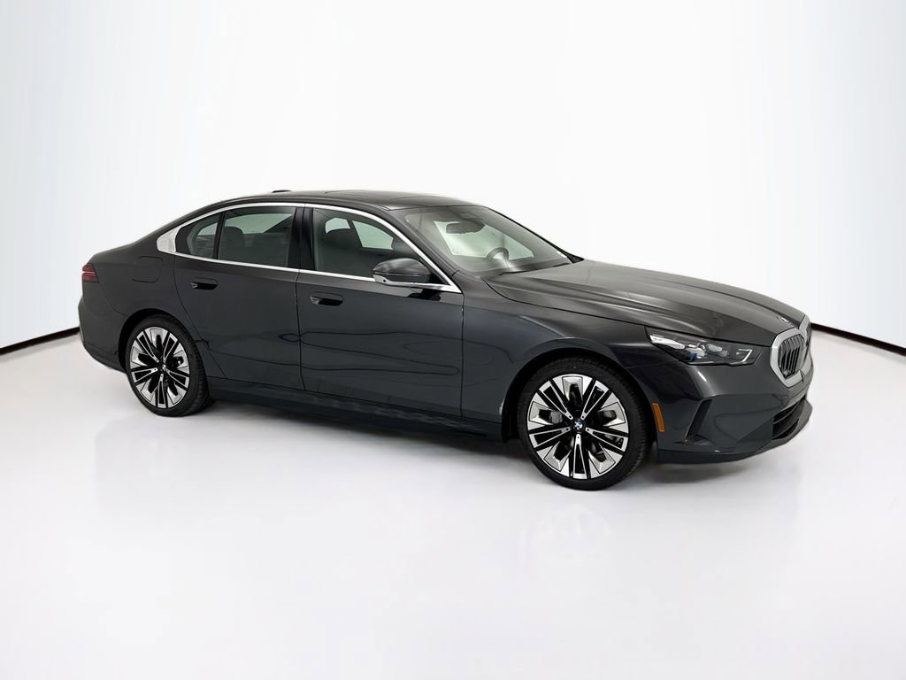 New 2026 BMW i5 eDrive40 image 3