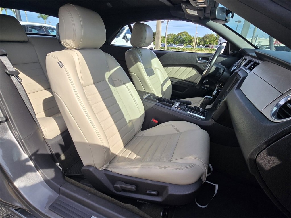 Used 2014 Ford Mustang Premium w/ Electronics Package image 15