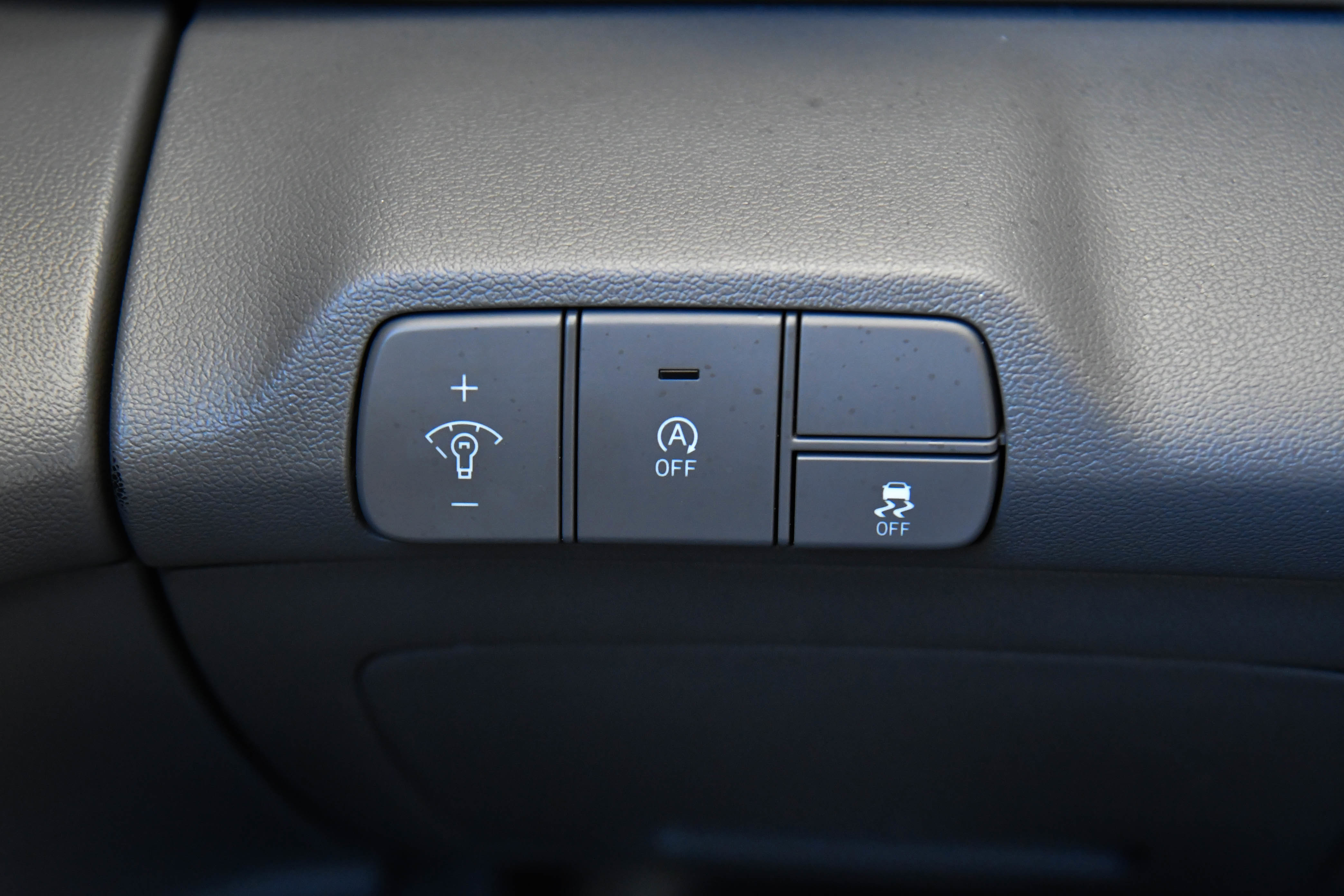 Used 2024 Hyundai Elantra SE FWD image 29