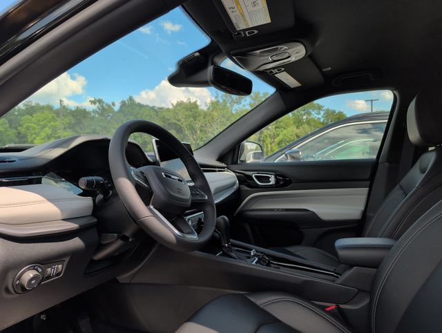 New 2026 Jeep Compass Limited AWD/4WD image 3