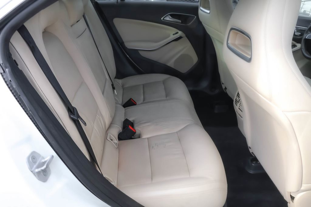 Used 2018 Mercedes-Benz CLA 250 4MATIC image 29