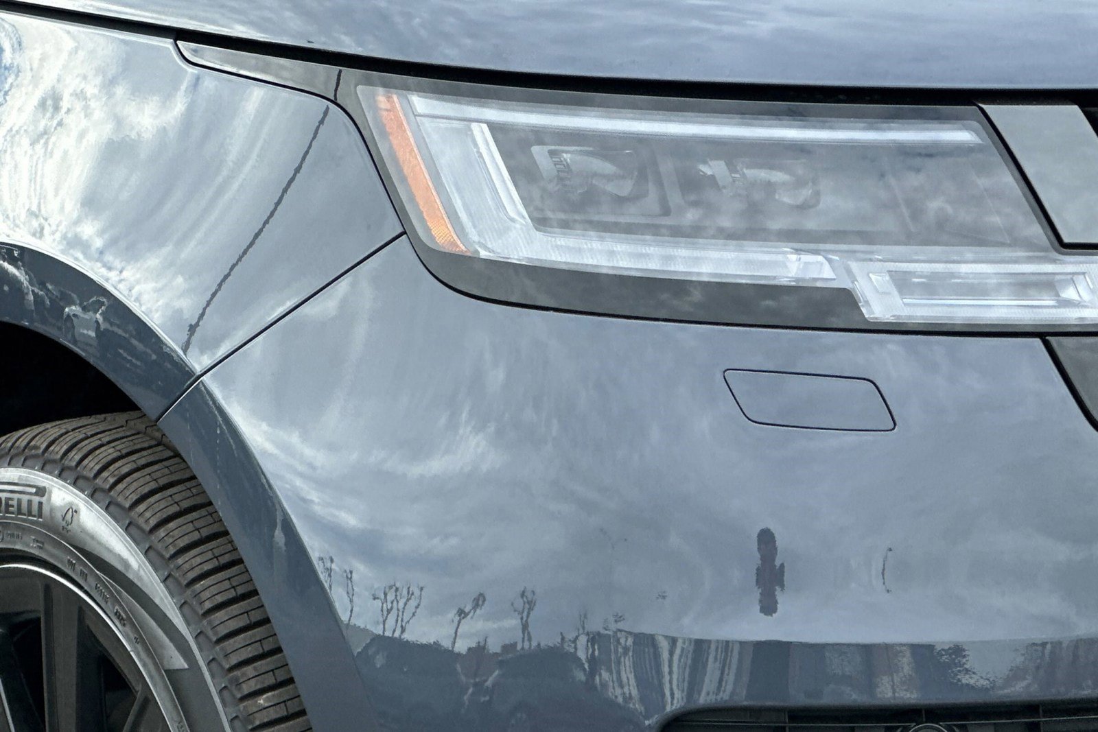 New 2026 Land Rover Range Rover SE image 12