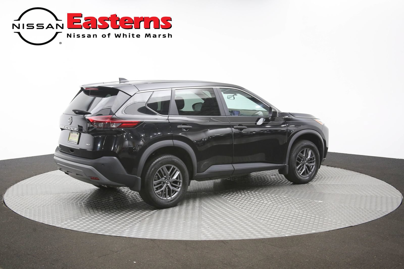 Used 2023 Nissan Rogue S AWD/4WD image 40