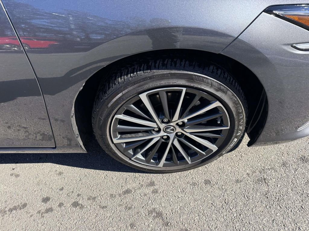 Used 2023 Lexus ES 350 w/ Premium Package image 7