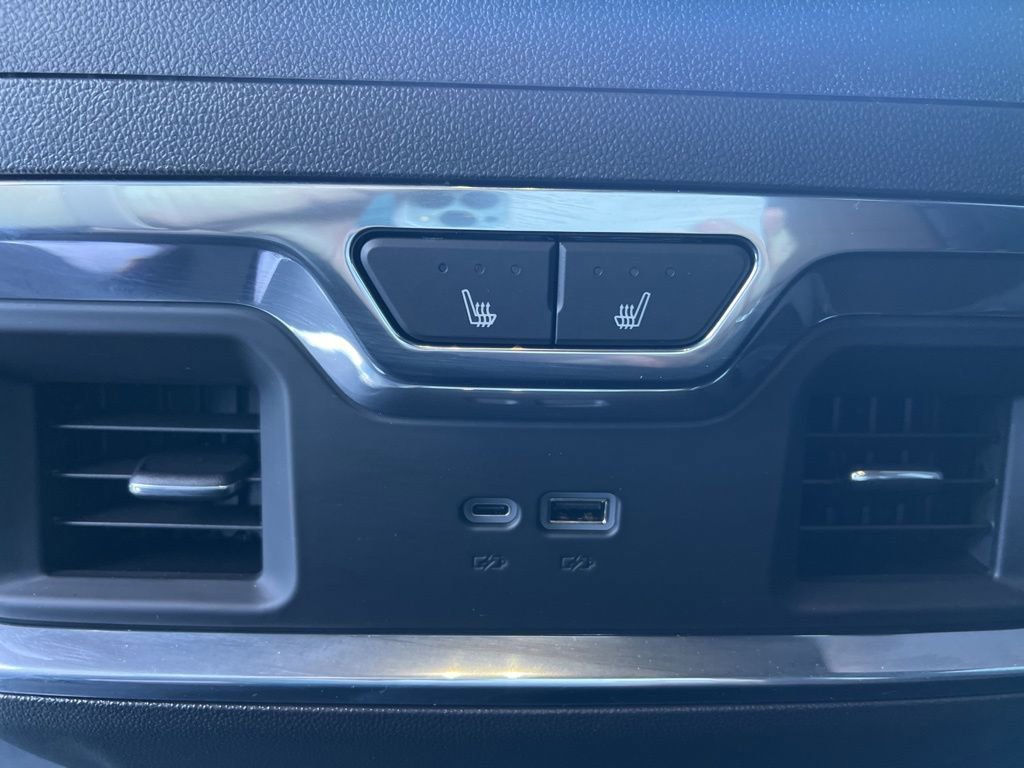 Used 2024 Chevrolet Silverado 1500 High Country w/ Technology Package image 22