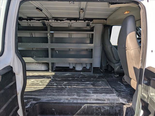 Used 2017 Chevrolet Express 2500 image 18