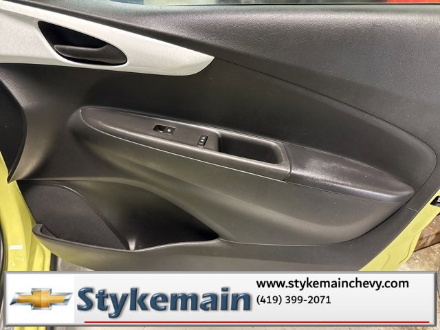 Used 2017 Chevrolet Spark ACTIV image 19
