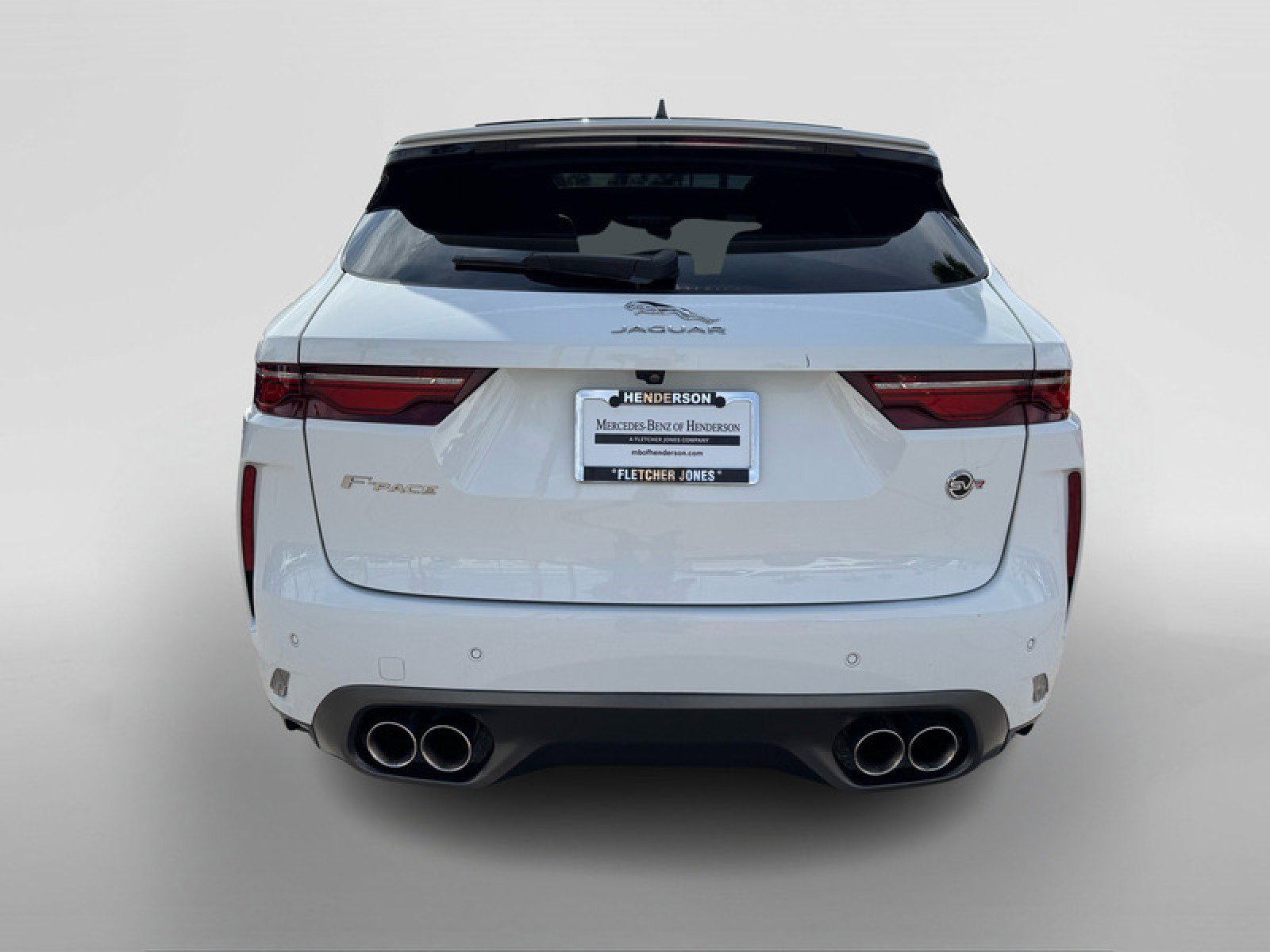 Used 2023 Jaguar F-PACE SVR image 4