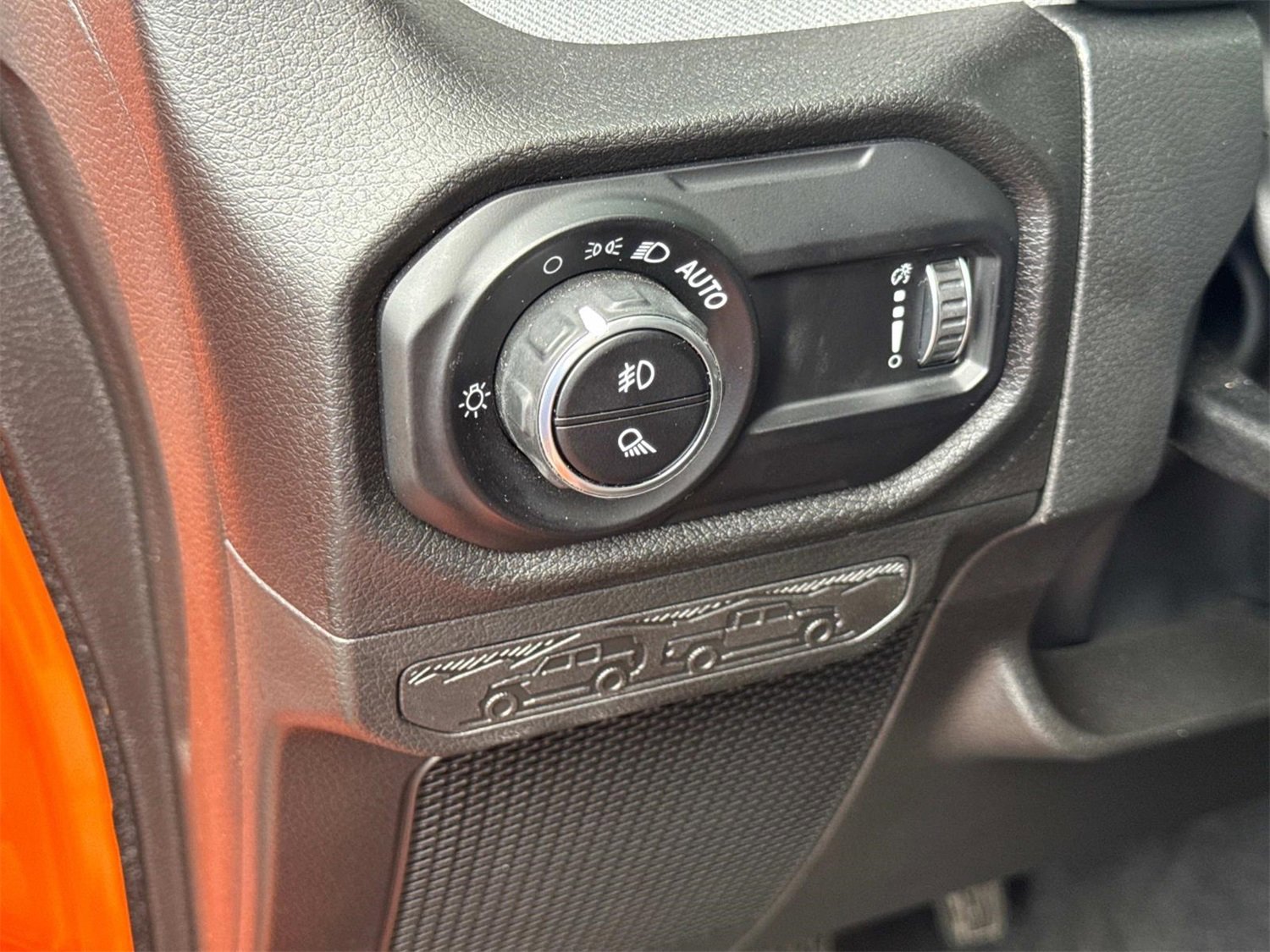 Used 2025 Jeep Gladiator Sport image 23