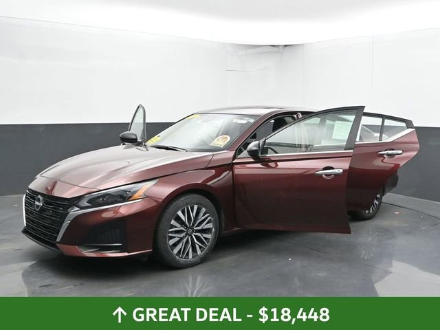 Used 2024 Nissan Altima 2.5 SV image 54