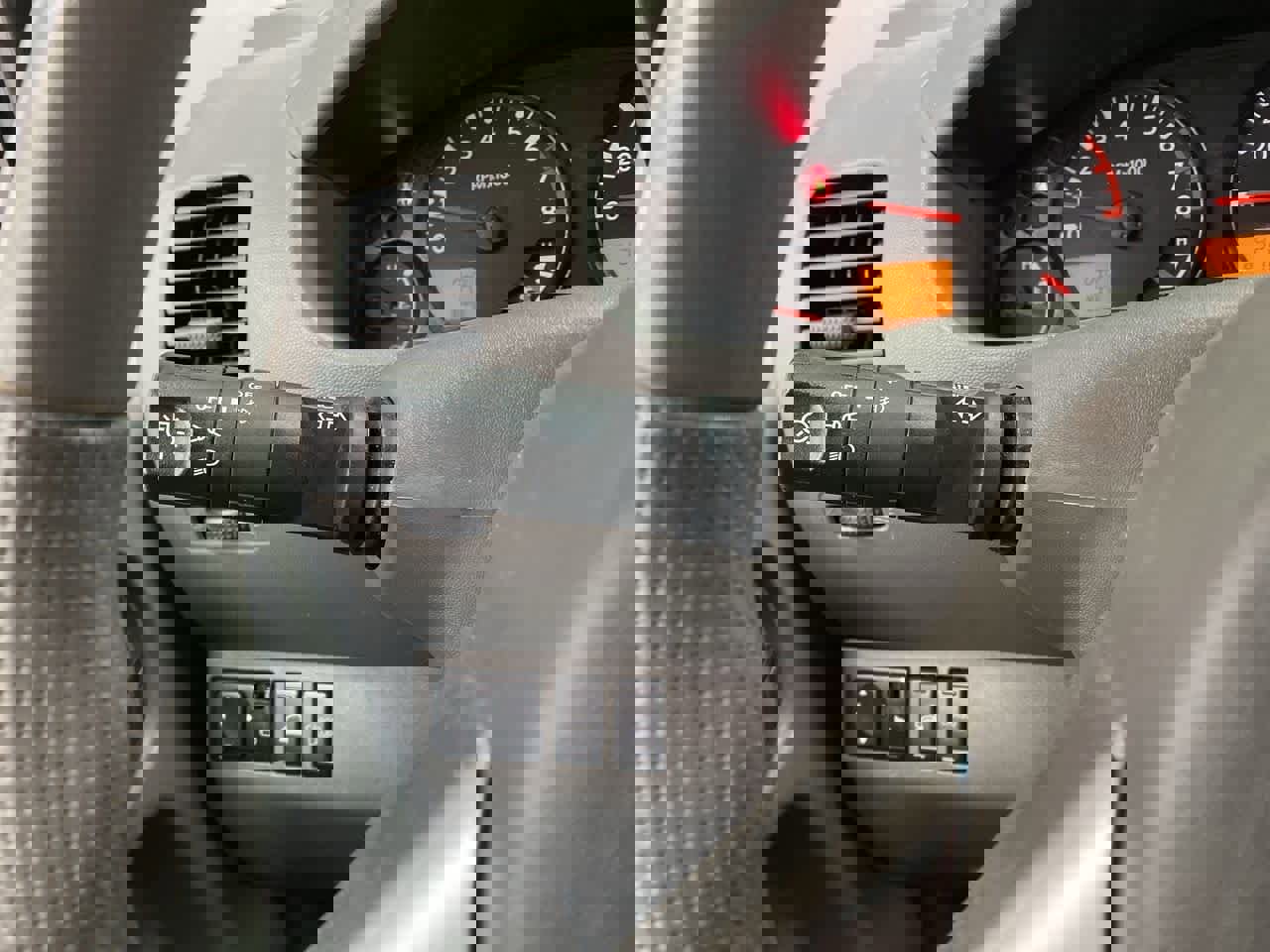 Used 2013 Nissan Frontier SV w/ SV Value Truck Pkg image 25