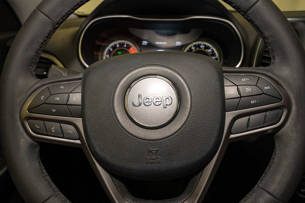 Used 2022 Jeep Cherokee Latitude Lux image 17