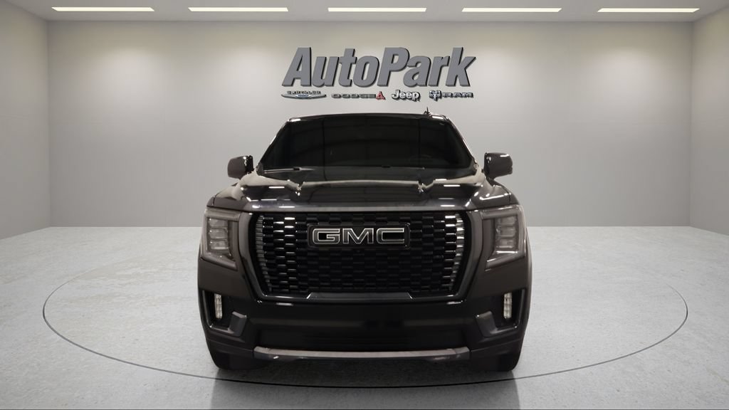 Used 2024 GMC Yukon Denali Ultimate AWD/4WD image 2