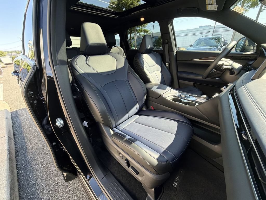 Certified 2026 INFINITI QX60 Sport w/ Dark Cargo Package AWD/4WD image 26