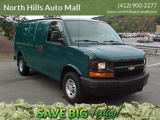 Used 2011 Chevrolet Express 3500 image 1