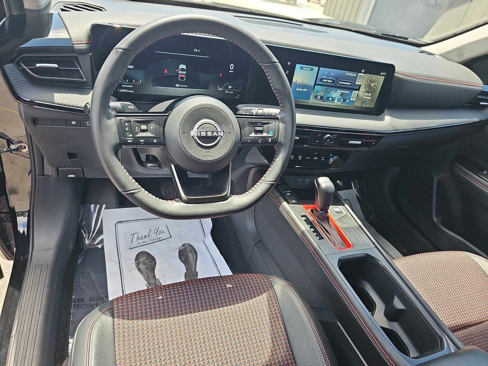 Used 2025 Nissan Kicks SR FWD image 17