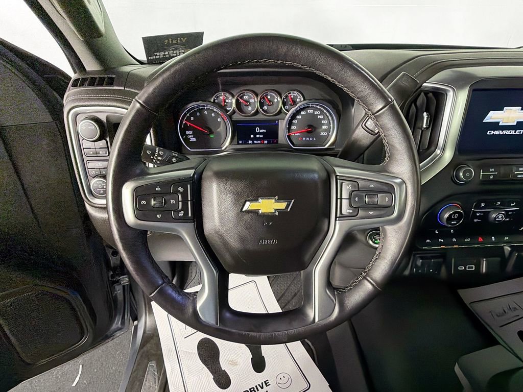 Used 2022 Chevrolet Silverado 1500 LT w/ Convenience Package II AWD/4WD image 11