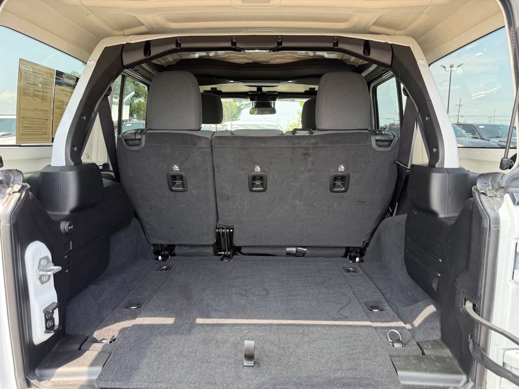 Used 2024 Jeep Wrangler Sport AWD/4WD image 7