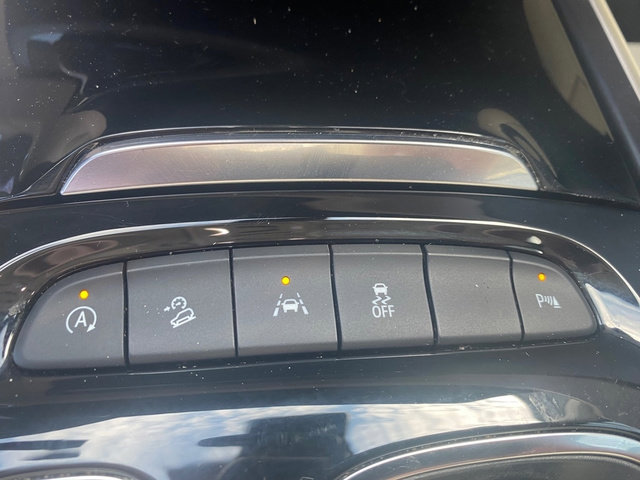 Used 2022 Buick Envision Essence w/ Technology Package I image 14