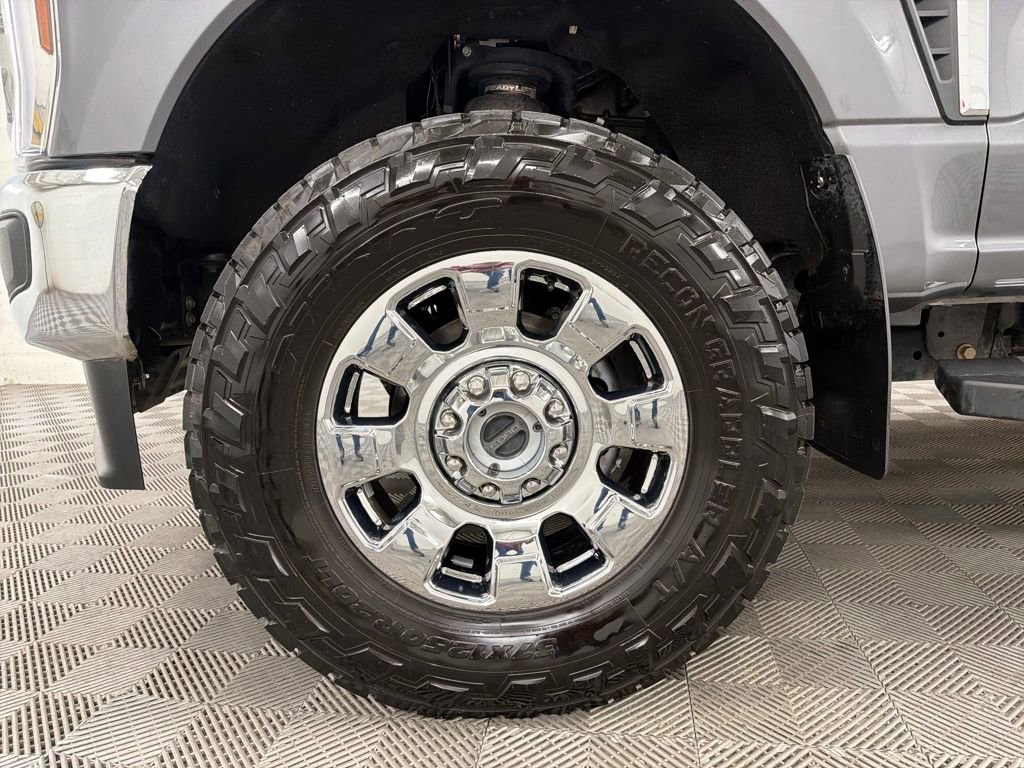 Used 2024 Ford F250 Lariat w/ Chrome Package image 11
